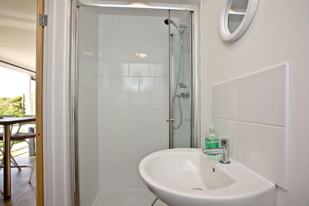 Wheal Rose -Beautifully Fitted Lodge Helston Cornwall Ngoại thất bức ảnh